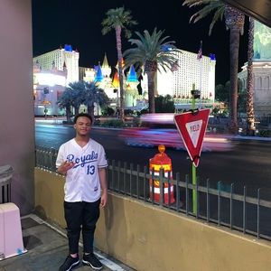 Meet your Posher, Ray